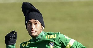 "Beleza" de Neymar é tema no Twitter: "tão feio que quando nasceu..."