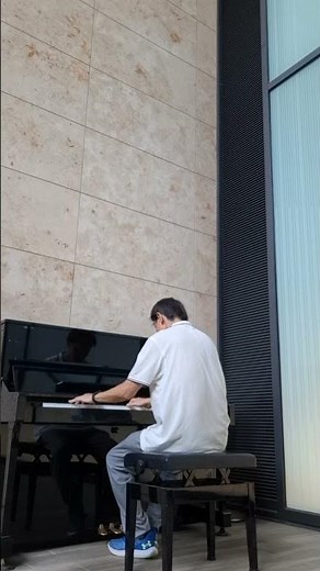 今夜は初の日暮里オープンマイク！この曲は8/24(日)夜の横浜市イギリス館入場無料スペシャル・コンサートで演奏💕 遥かなる影（カーペンターズ） by ピアノ即興詩人かわせひろし♪ 2025/8/9田町