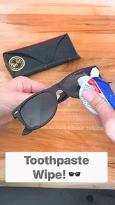 Easily clean your glasses with this simple toothpaste trick 🪥 | Vu Play