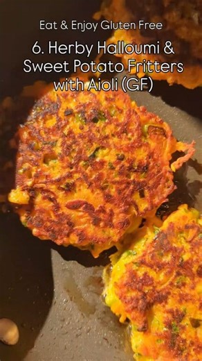 6/100 🍠HERBY HALLOUMI & SWEET POTATO FRITTERS WITH AIOLI🍠 Another from the Quick & Easy chapter, with a speedy trick for making homemade aioli from scratch in under a minute! These #glutenfree fritters are a magic combo of salty halloumi, sweet potato and fresh herby goodness. Wonderful as a lunch or light dinner. The base mixture can be made ahead and stashed in the fridge, or you can even freeze the cooker fritters and reheat when needed. Recipe is on page 32 of my cookbook Eat & Enjoy Glute
