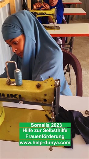 Rückblick – Somalia 2023 Hilfe zur Selbsthilfe Förderung 🪡Hilfe zur Selbsthilfe bedeutet, Menschen dabei zu unterstützen, ihre eigenen Ressourcen und Fähigkeiten zu nutzen, um ihre Ziele zu erreichen. Es geht darum, ihnen Werkzeuge und Strategien zur Verfügung zu stellen, um ihre Probleme eigenständig anzugehen und ihre Lebensqualität zu verbessern. 🤲🏻Es gibt verschiedene Wege, Hilfe zur Selbsthilfe zu fördern.Unser Weg ist es, den Frauen die Möglichkeit zu bieten sie im Handwerksbereich Nähe