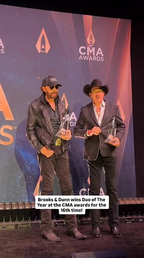 Brooks & Dunn wins Duo of The Year at the CMA awards for the 16th time! | American Songwriter News