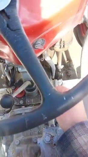 How to start a Vintage 1960 Massey Ferguson MF 35 Diesel Tractor 🚜