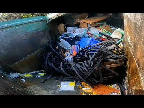 Waste Management Autocar/Heil front loader garbage truck compactor pov 014