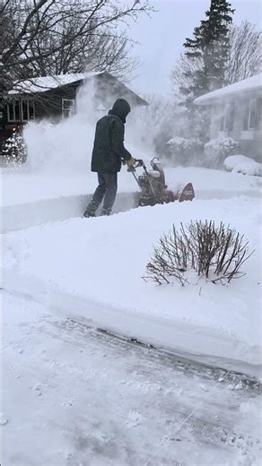 Old Honda HS50 snow blower, March in MN
