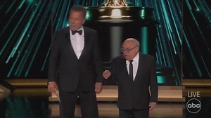 Hilarious Michael Keaton's "BATMAN" moment at the Oscars! 🥰😆 #batman #penguin #mrfreeze #schwarzenegger #dannydevito #MichaelKeaton #funny | POP Culture PUNCH Collectibles
