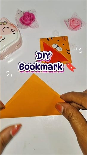 DIY CRAFT ft: BOOKMARK 🔖 #shorts #viralshorts #craft #diy