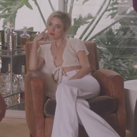 Amazon.com: AF Drinks Non-Alcoholic Apero Spritz | Alcohol Alternative Sparkling Cocktails with AFTERGLOW Botanical Warmth | Gluten-Free, Low-Calorie | 8.4 oz Cans (12-Pack) : Grocery & Gourmet Food