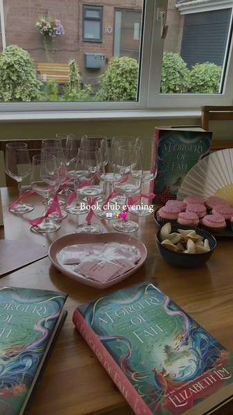 Literature & Lattes first book club evening!! So grateful to have met 🥰📖☕️✨🩷 @Gem reads✨🌷🫶🏼🧚🏼💎♊️🐶📚, my book bestie Olivia our amazing host and the rest of the book club girls who made this night everything we could’ve hoped for! So looking forward to next months 🥰#BookTok #girlhood #bookclub #bookclubtiktok #bookrecs #booktheme #bookaesthetic #girlsnight #bookclubideas #bookish #fantasyreaders