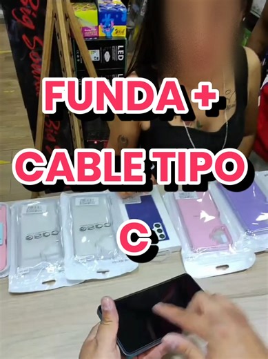 POV: te traen un teléfono… y viene pandeadito 😮‍💨📱 Un Samsung Galaxy A07 que ya había pasado por varias caídas. El cristal templado apenas y se pudo pegar porque el equipo estaba curveado, se levantaba por el mismo pandeo… pero se logró 👌✨ Se fue con combo de funda de tres piezas cristal templado de regalo, y también un cable tipo C 🔌 Cuando parece que ya no hay mucho qué hacer… igual se encuentra la forma de resolver. Fundas PayBall — Protección y estilo, a la orden pal desorden apachulos 