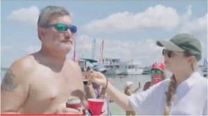 Shirtless Man Holding A Beer Humiliates CNN: VIDEO