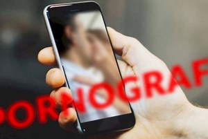 Viral VCS Diduga Sekda Rohil dengan Wanita Tanpa Busana, Bupati dan Kapolres Turun Tangan : Okezone News