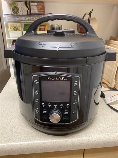 Watch Honest Review of Instant Pot Pro 10-in-1 Pressure Cooker on Amazon Live