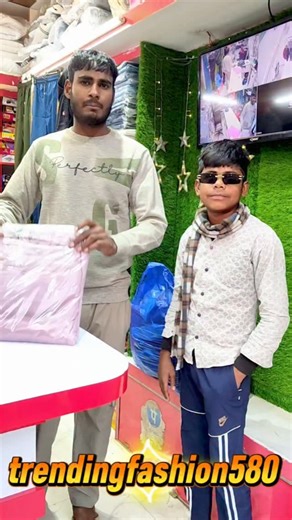 TRENDING ___FASHION on Instagram: "Customer review video . . . . . . #viral #instagram #reel #trending"