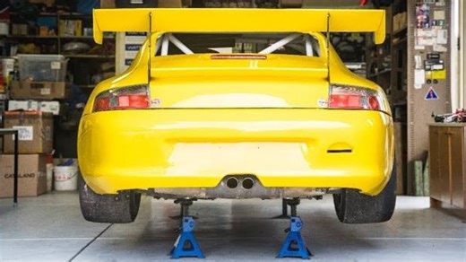 Touring Two Legends: Porsche 996 GT3 Cup and 924 Track Cars