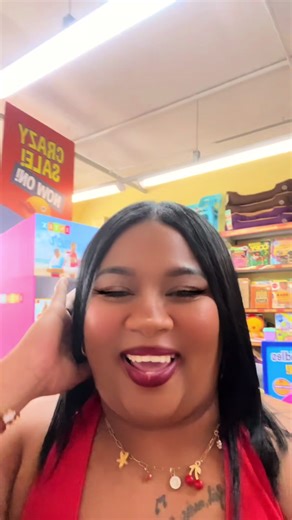 Part2-of will you be my Valentine😊☺️..Julle chante was eers kwaadt oor die feit dat x altyd Voorbarag is om ha te suprise maar,ook Baie Happy ,skaam en sy het net nie geweet hoe om te wees nie dink meer dit was overwhelming 😍😊😍❤️💋@The Crazy Store