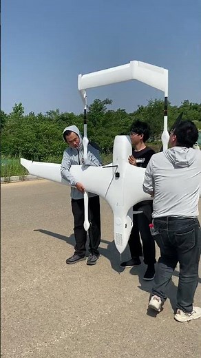 Test flight of the new vertical takeoff fixed-wing aircraft completed!