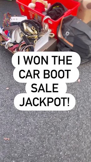 I won the car boot sale jackpot 🤑 I couldn’t believe it when I saw this huuuge box of belts for just 50p each…I joked with the seller that I’d buy them all if I could! And she said give us a tenner and they’re yours!! 😱😱😱 I didn’t even rummage I instantly said YES!! and ran 🤣 I’ve sorted through them now and have 48 that I’m keeping to resell including : 🐻 Moschino (genuine!) 🖤 Vintage Escada (which I’ve sold before for around £70) 🧡 St Michael’s 🤩 Jaeger 🫶🏽 Stephen Collins…and a whol