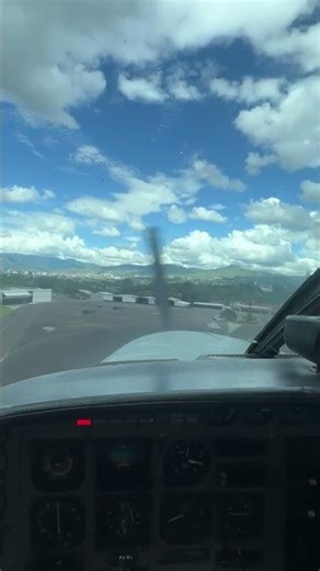 From the Cessna 208 cockpit #aviation #Cessna