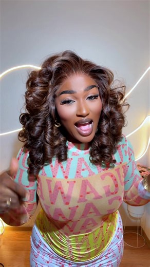 Brown Highlight Hollywood Fluffy Bounce Wig Tutorial