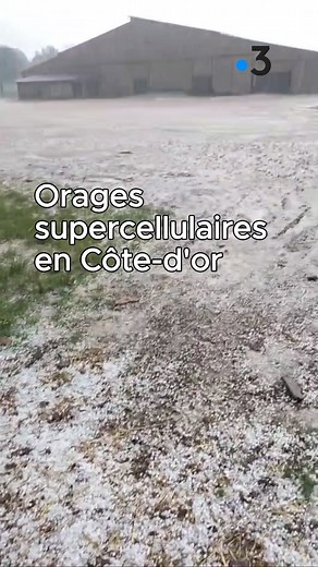 524K views · 2.9K reactions | Orages supercellulaires en Bourgogne : cet agriculteur a filmé le déluge de grêle qui s'est abattu chez lui à Vesvres, près de Vitteaux en Côte-d'Or #meteo #bourgogne #orage #grele | France 3 Bourgogne | Facebook