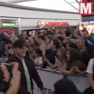 66K views · 265 reactions | The Love Island stars are home - and they've been given a HUGE welcome . | Mirror TV | Facebook