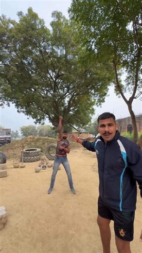 Rahul Yadav on Instagram: "दादा पुरखा की एक कला की झलक 💪👴⚔️ Follow @rahul.jaunpuriya_ #running #fitness #gym #india #viralreels"