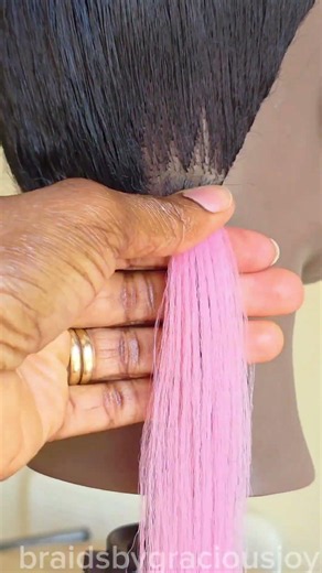 if you can’t grip, use rubber bands #hairtutorial #hairstylist #boxbraids #hairinspo #braids