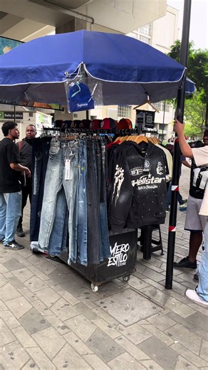 Ropa Hellstar: Exclusivo Estilo Callejero en Medellín