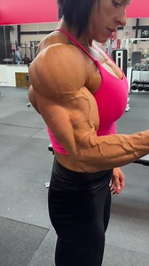 Ripped and super pumped - Amy McKown | Erik Sundström
