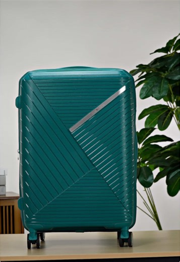 Case Valker ProX Luggage Bag: Lightweight and Durable