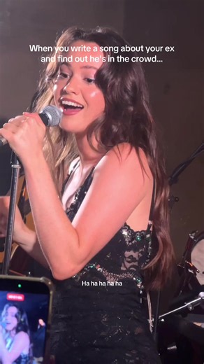 Never felt so smug lol… TAKE ME BACK TO THE INTIMATE SHOWS :’) #safetynet #live #acoustic #music #intimate