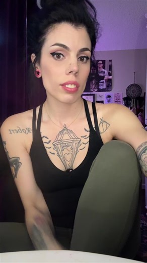 fionaxwho (@fionaxwho)’s videos with ICE - Waterparks