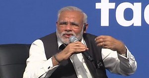 PM Modi Breaks Down at Facebook Townhall While Talking About his Mother |
