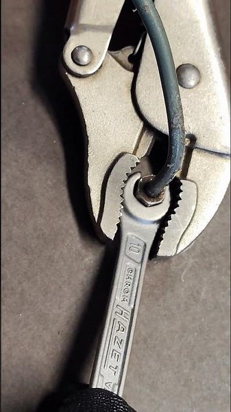 Brake line repair tip