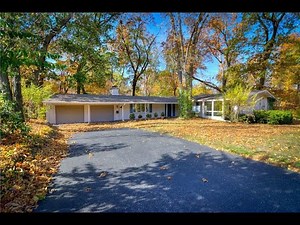 NEW LISTING: 11 Allen Bend Place Decatur IL 62521
