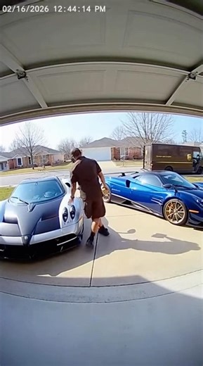 UPS driver likes my Pagani