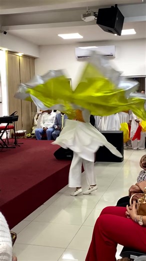 Danza - Derramo el Perfume - Montesanto ft Averly Morillo / 4