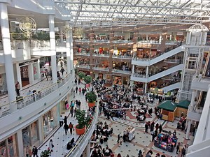 PENTAGON CITY MALL - Queen of DC