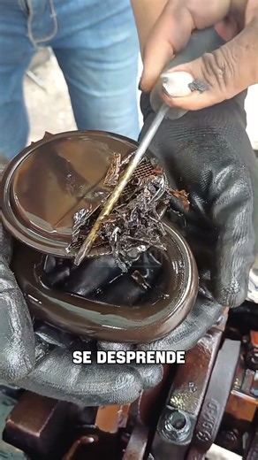 Esto puede estar tapando la bomba de aceite de tu vehículo