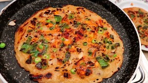 16K views · 168 reactions | आटे और सब्जियों से बनाएं हेल्दी और टेस्टी नाश्ता झटपट और आसानी से | Cooking fun | Facebook