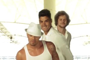 The Wanted - Walks Like Rihanna