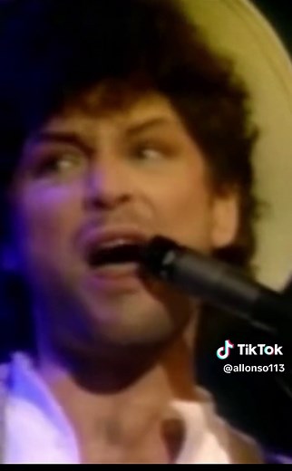Fleetwood Mac Emotional Performance | The Chain 1982 Tour
