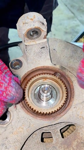 Front wheel Bearing Sound #auto #mechanic #usa | Auto Technician