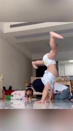 Top breakdance moves 2024 Youngest Bboy in the planet 🤯🤯🤯🤯🤯🤯🤯🤯🤯🤯 #BreakdanceMoves #PowerMoves #BboyCulture #HipHopDance #DanceChallenge #StreetDanceVibes #BreakdanceBattles #DanceTutorials #FreestyleDance