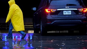 Freezing rain, ice possible through mid-week in Austin area, forecasters warn