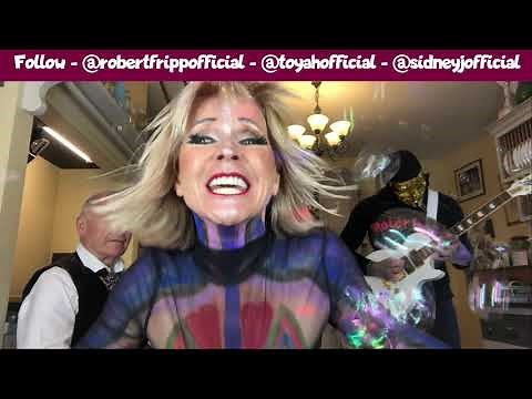 Toyah & Robert's Sunday Lunch - Silver Machine