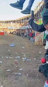 Daniel conde, no le aguanto el baile a un TR🐂 de la gnderia la tentación | Burgos Corralejero