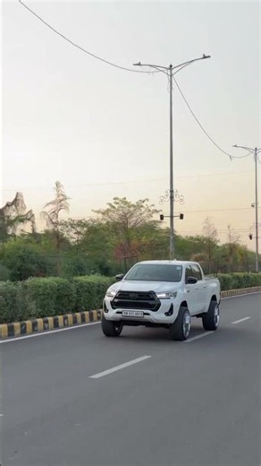 🔥 White Toyota Hilux – The Ultimate Off-Road Beast! 😍