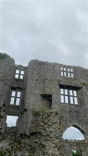 Inside a Medieval Castle in Ireland 😳🏰🇮🇪 | Roscommon Castle